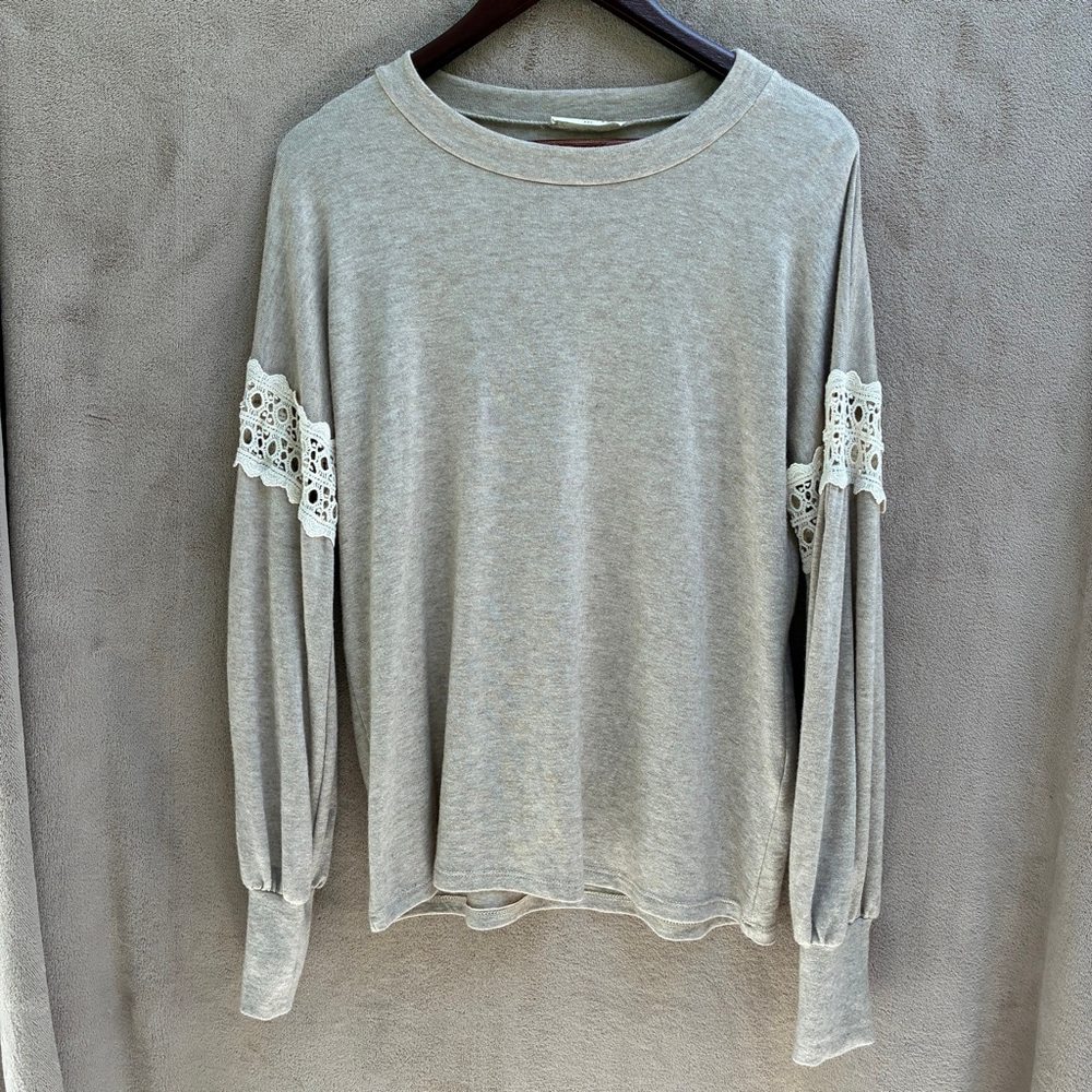 Women's Orange Farm Beige Long Sleeve Knit M with White Lace Detail